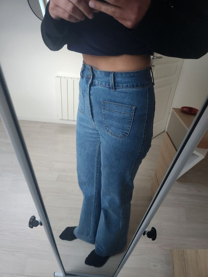 Jean Oraije bleu taille 38, évasé et taille haute. - photo numéro 3