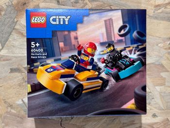 LEGO 60400 - Les karts et les pilotes de course