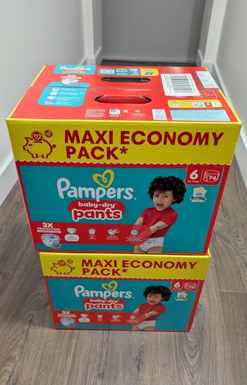Lot de 2 cartons de Pampers T6 pants