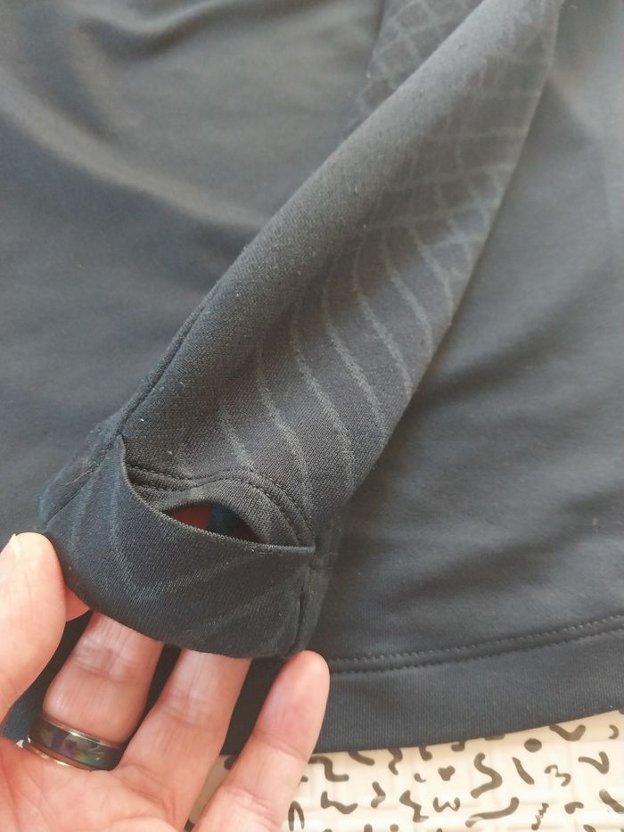 Haut d’entraînement FC Barcelona – Nike Dri-Fit – Taille S - photo numéro 7