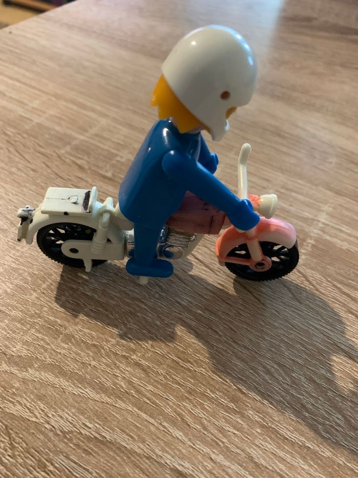 Playmobil et moto vintage - photo numéro 4