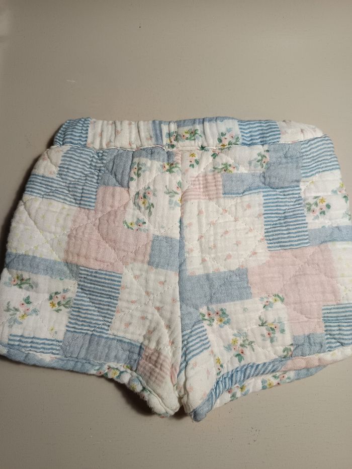 Short bébé fille - imprimé doublé- taille 3 mois - photo numéro 2