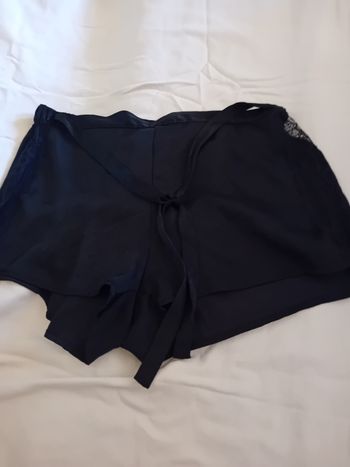 short dessous féminin