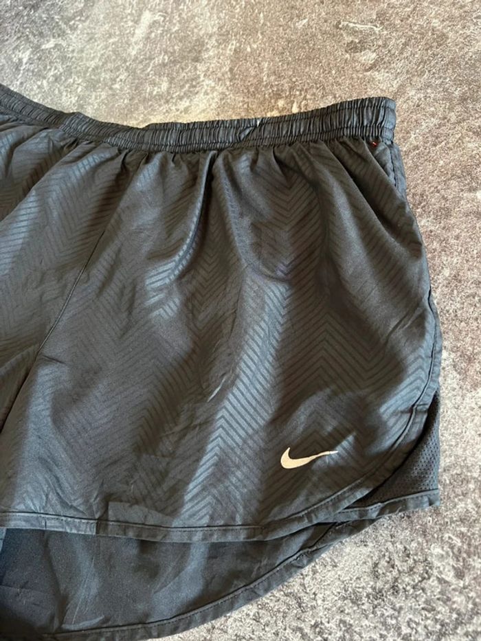 Short sport gris femme Nike taille L Pantalón corto deportivo mujer Pantaloncino donna Damen - photo numéro 2