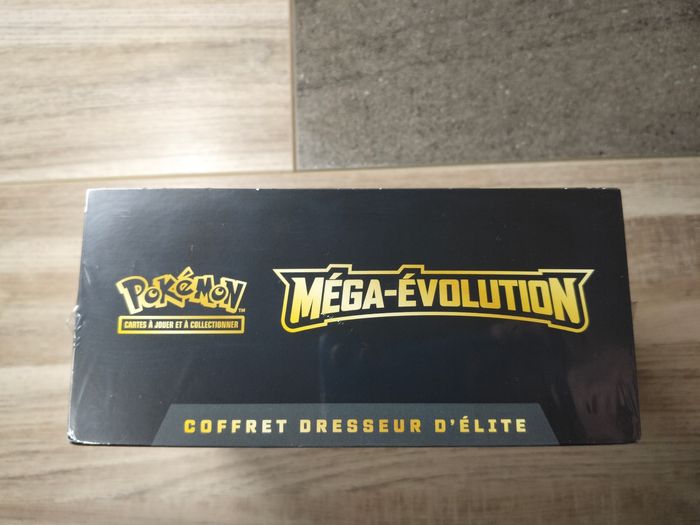 Coffret Dresseur D'Elite ETB Mega Lucario Pokémon Me01 - photo numéro 3