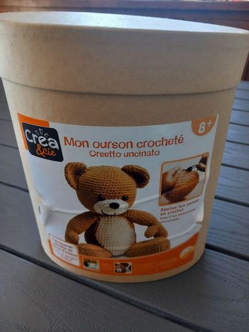 Ourson a crocheter Créa&Cie neuf