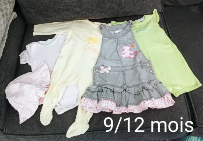 Lot vêtements fille 9/12 mois