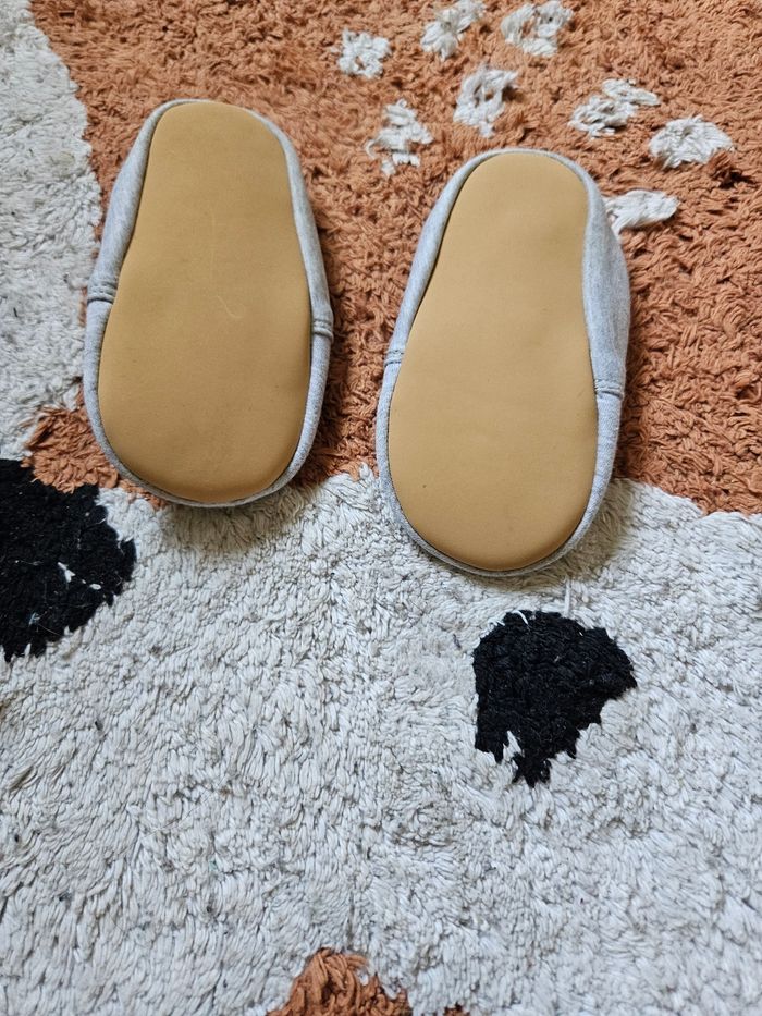 Chaussons - 23 - photo numéro 4