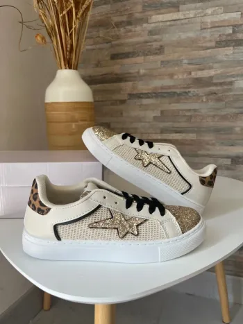Baskets 39 beige doré noir