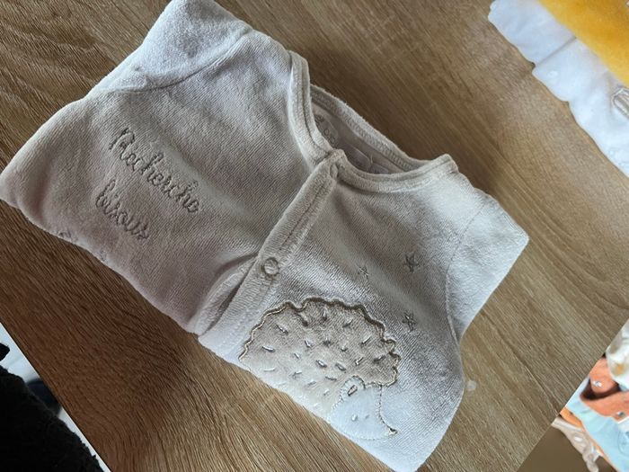 Pyjama bébé taille 1mois - photo numéro 9