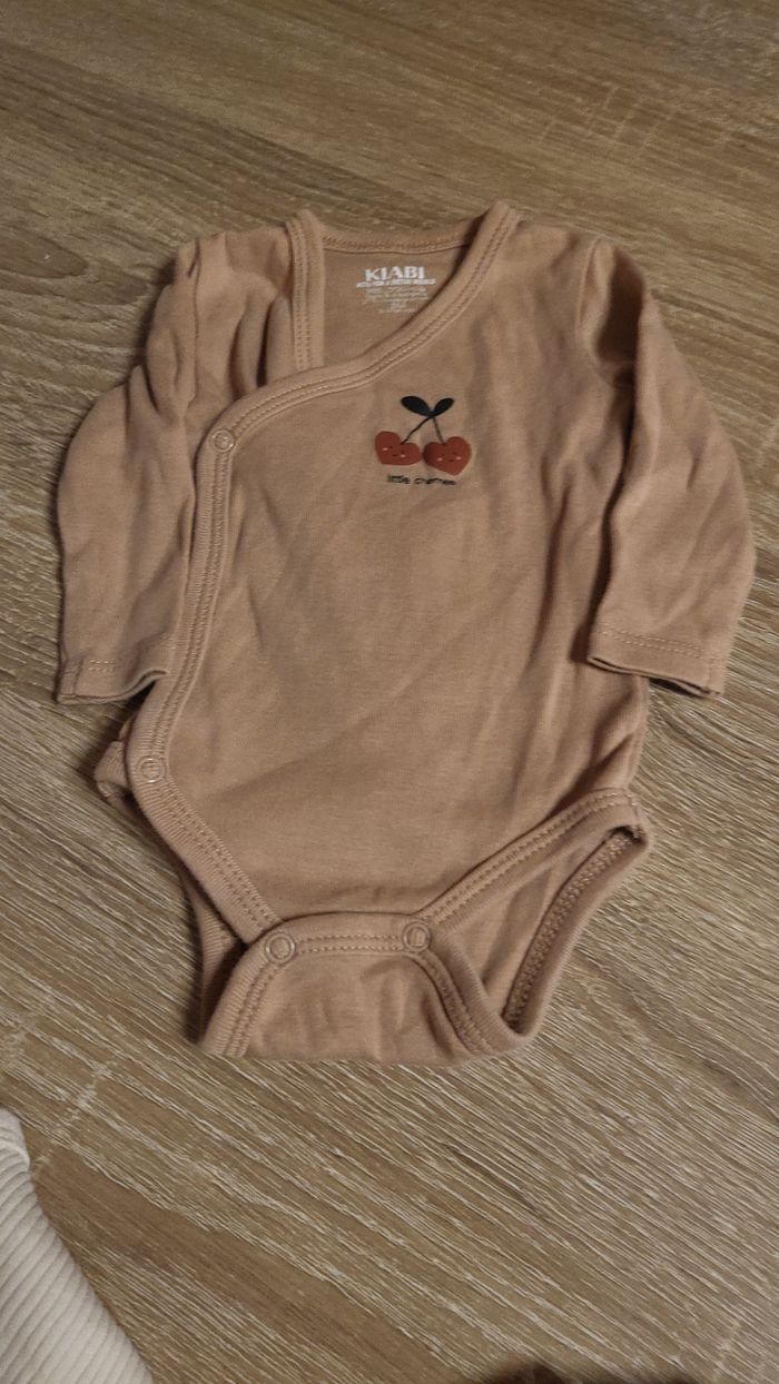 Body bébé fille - photo numéro 2