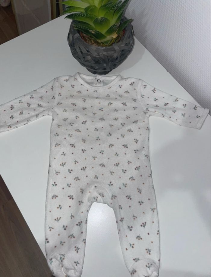 Pyjama velours dors bien - 1 mois - photo numéro 2