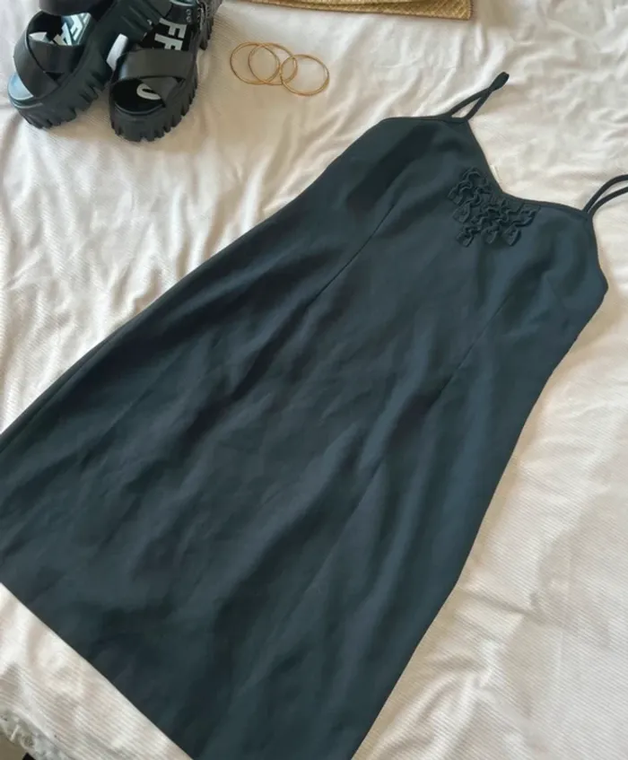 Robe, petite bretelles noire taille m - photo numéro 2