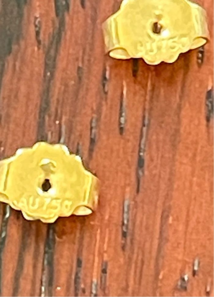 Boucles d'oreilles fleure en or 18 carats (au750)Très bon état - photo numéro 7