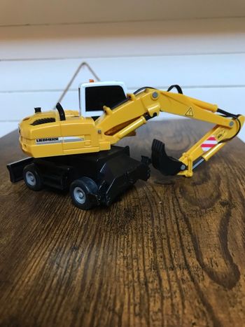 Camion Pelleteuse Dickie Toys Liebheer