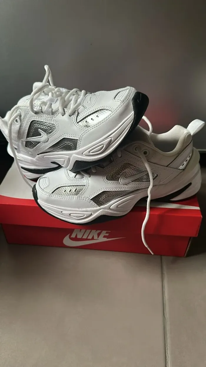 Basket Nike neuves - photo numéro 3