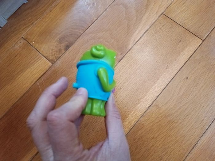 4 figurines en route de McDonald's année 2015 - photo numéro 3