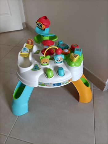 Table d'activités baby clementoni 