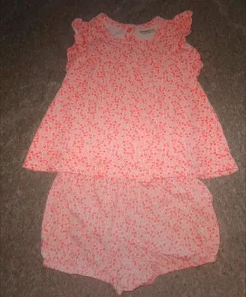 Ensemble été bébé fille 2 ans comme NEUF