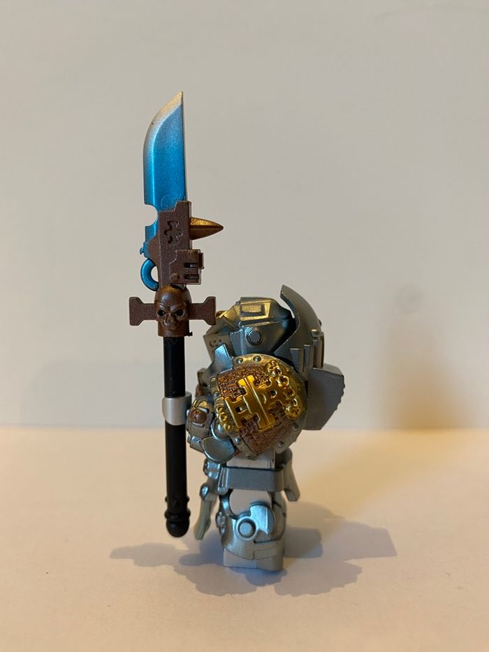 Figurine type Lego Warhammer. Warhammer - photo numéro 3