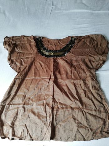Tunique col bijoux en perle kaki pailleté