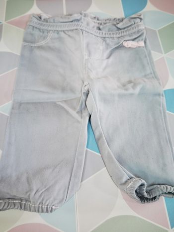 D3046 - pantalon fille 3 mois