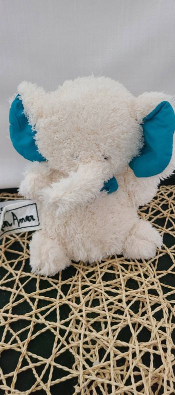 Doudou éléphant blanc bleu Les P'tites Douceurs GLOBE TROTOYS