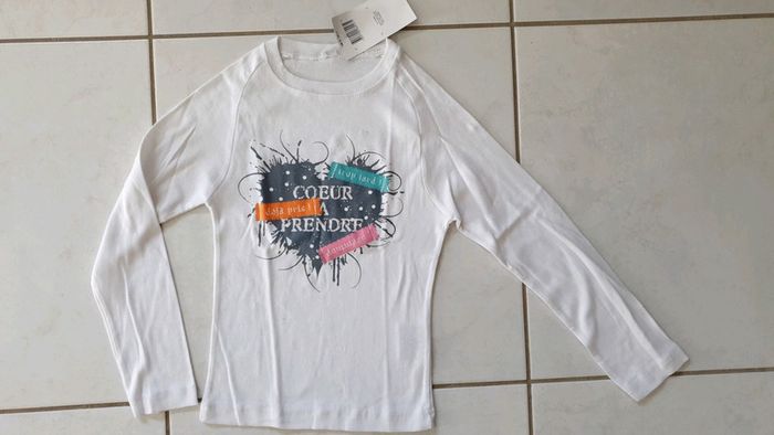 Tshirt ML fille 10 ans Neuf CHLA2