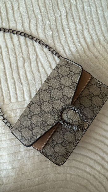 sac gucci vendu avec boîte