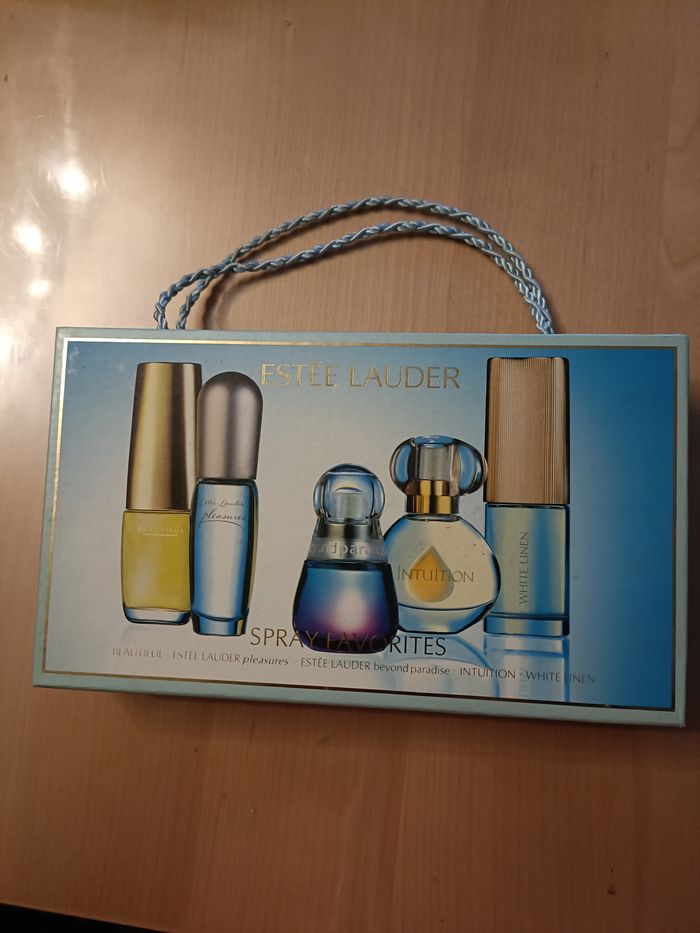 COFFRET ESTEE LAUDER 5 MINIATURES TROIS DE 4ML, UNE DE 4,7ML ET UNE DE 5,3ML