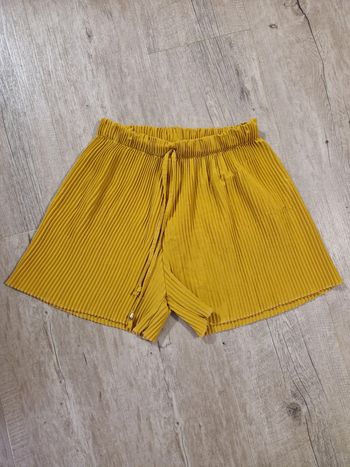 Short moutarde