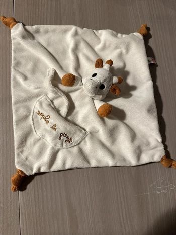 Doudou Sophie la girafe