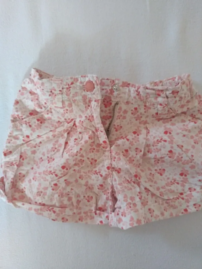 Short Fleuri Fille 6 ans - photo numéro 2