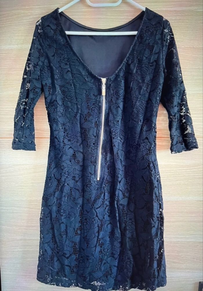 Robe dentelle - photo numéro 2