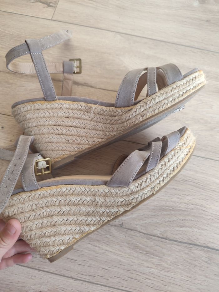 Nu pieds compensés - photo numéro 3