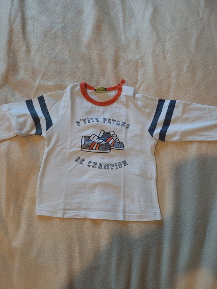 Tee shirt
