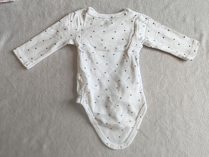 Lot body 1 mois - photo numéro 2
