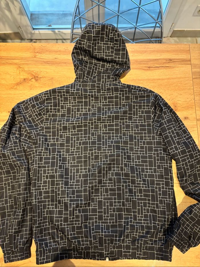 Veste coupe vent noire garçon Lacoste taille 16 ans - photo numéro 2