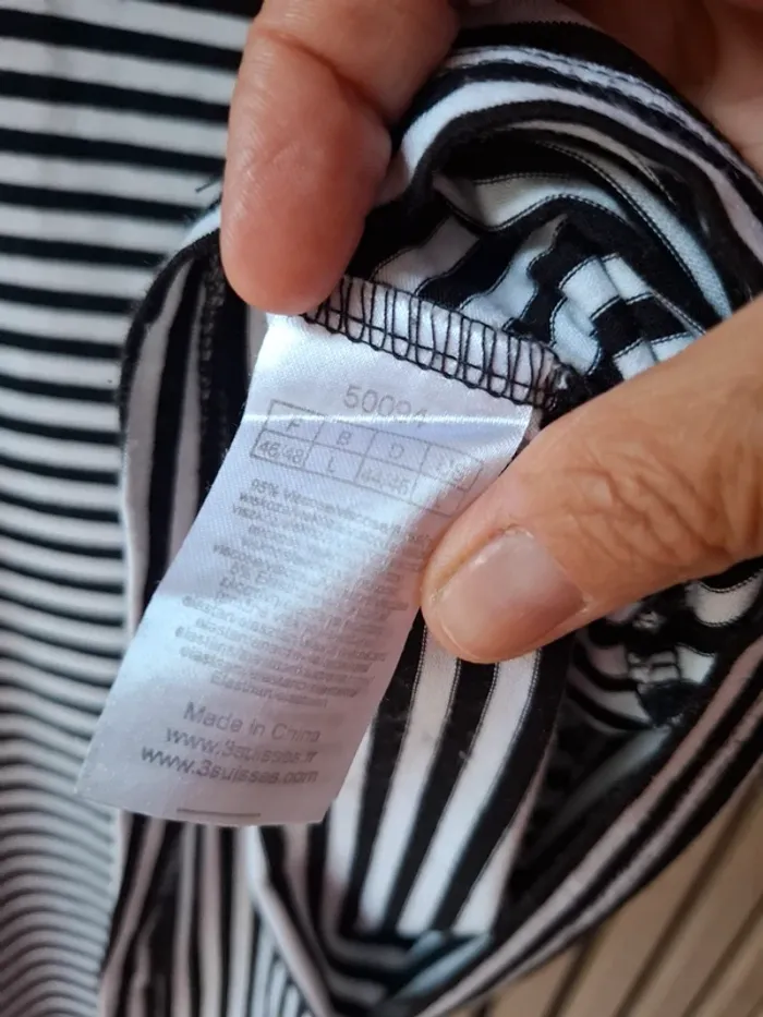 Blouse manches 3/4 marinière rayée noire et blanche T 46/48 - photo numéro 6
