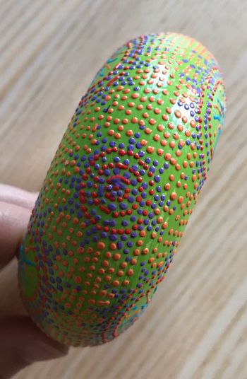 Bracelet artisanal en bois peint