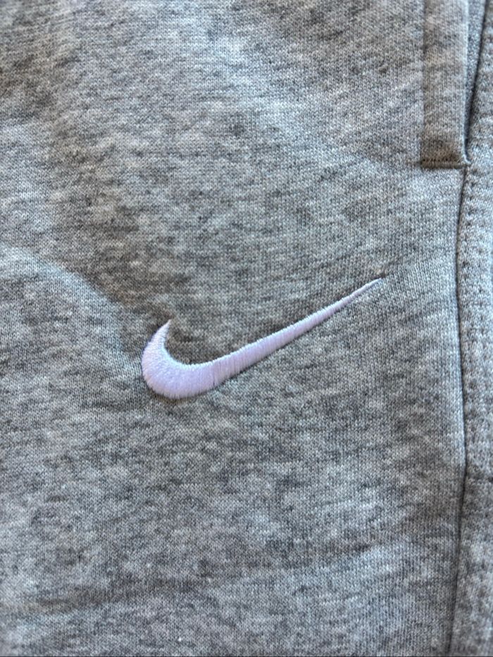 Jogging gris Nike large - photo numéro 2