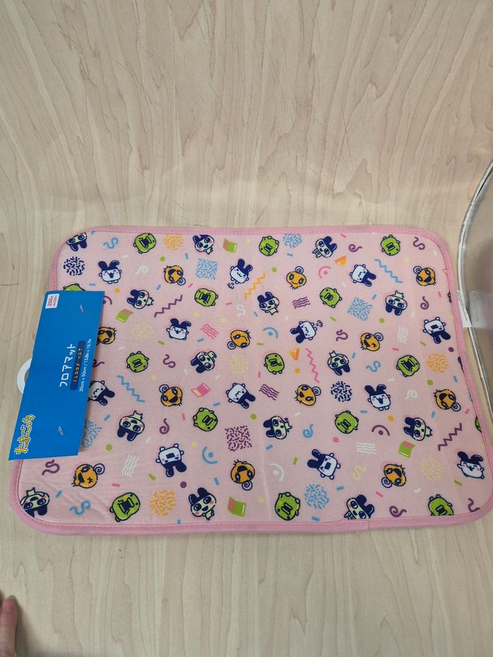 Petit tapis Tamagotchi