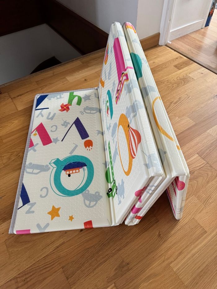 Tapis bébé en mousse pliable et réversible - photo numéro 3