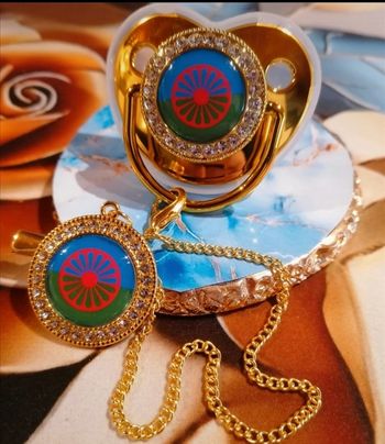 Tétine drapeau voyageur