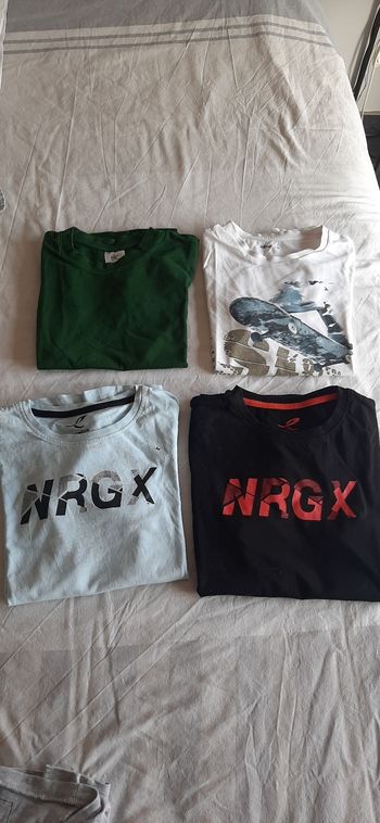 lot de tee shirts garçon taille 12 ans
