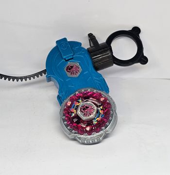 Toupie Beyblade Métal Fusion Rock Aries 