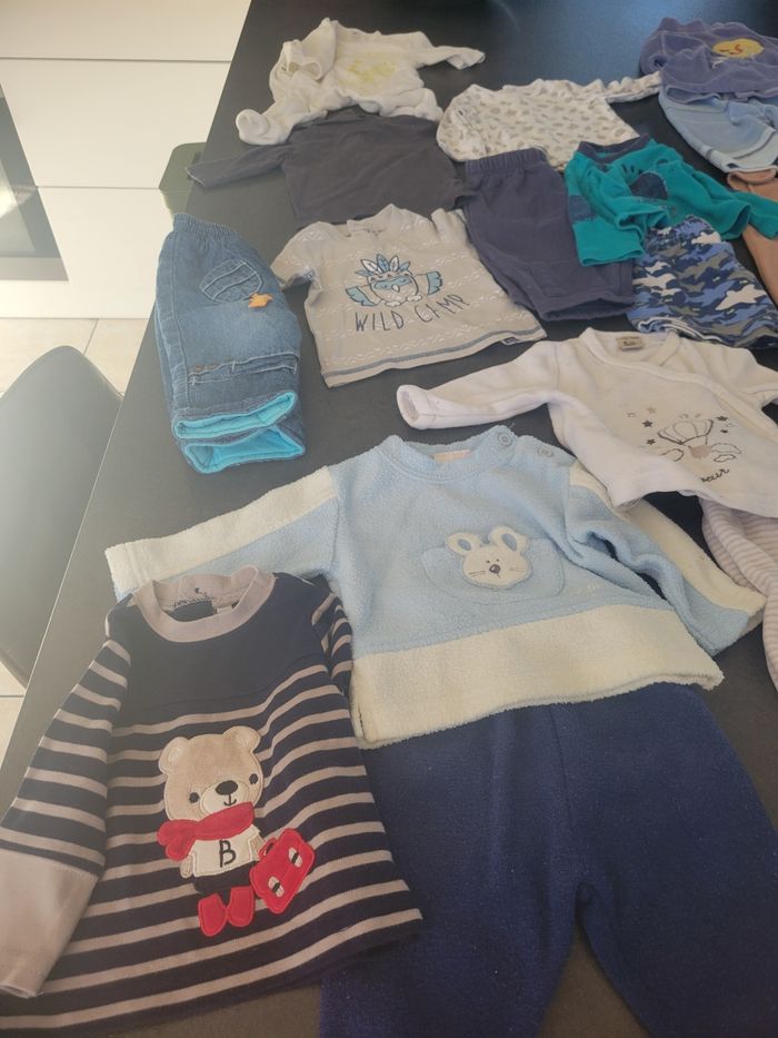 Lot vêtements garçons 3mois - photo numéro 2