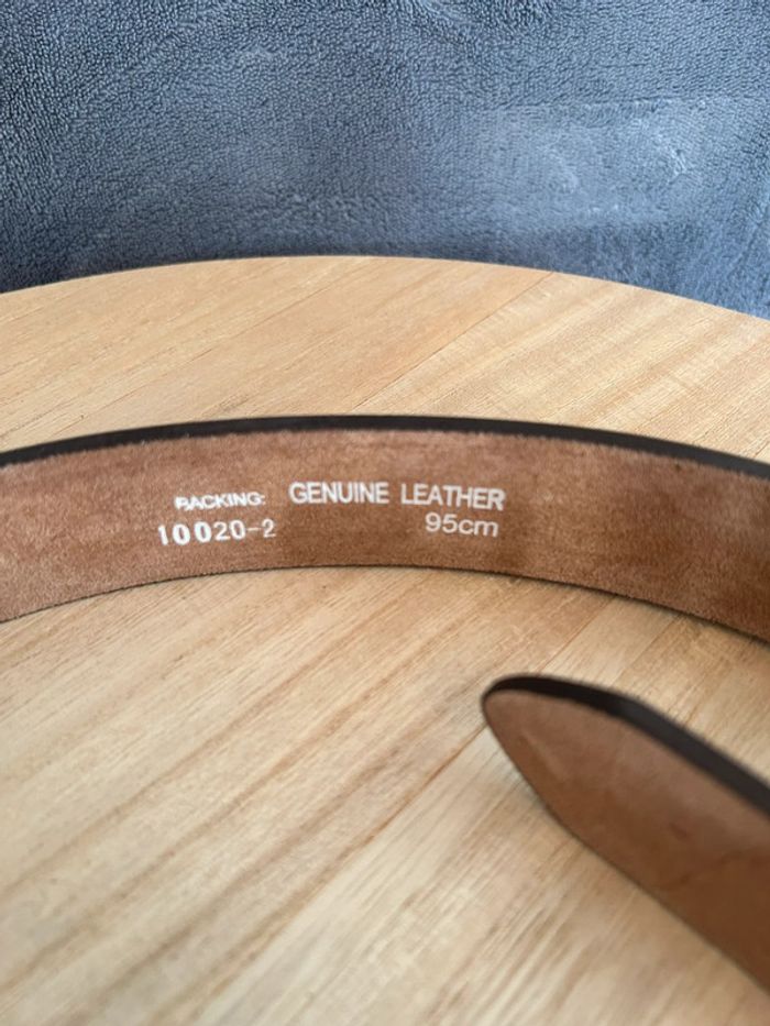 Ceinture véritable cuir neuve avec étiquette 95 cm - photo numéro 4