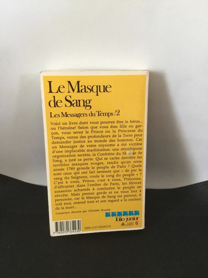 Livre dont vous êtes le héros Le Masque de Sang LDVELH - photo numéro 2
