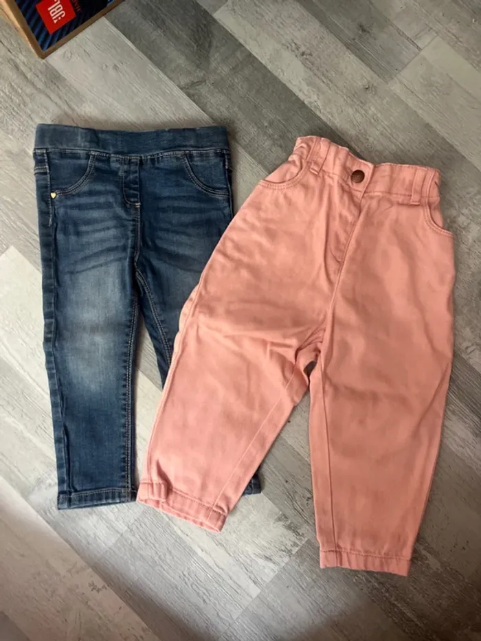 Lot de 2 pantalons 24 mois bébé fille